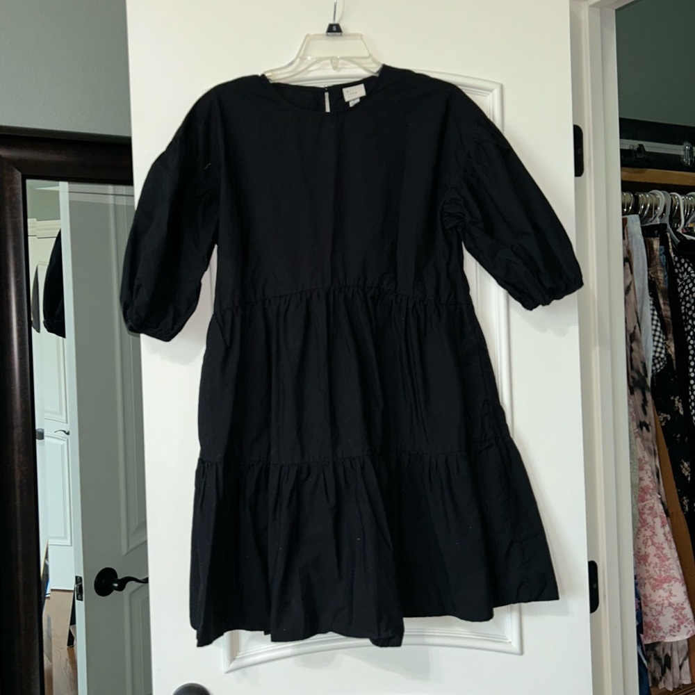 BLACK MINI PUFF DRESS